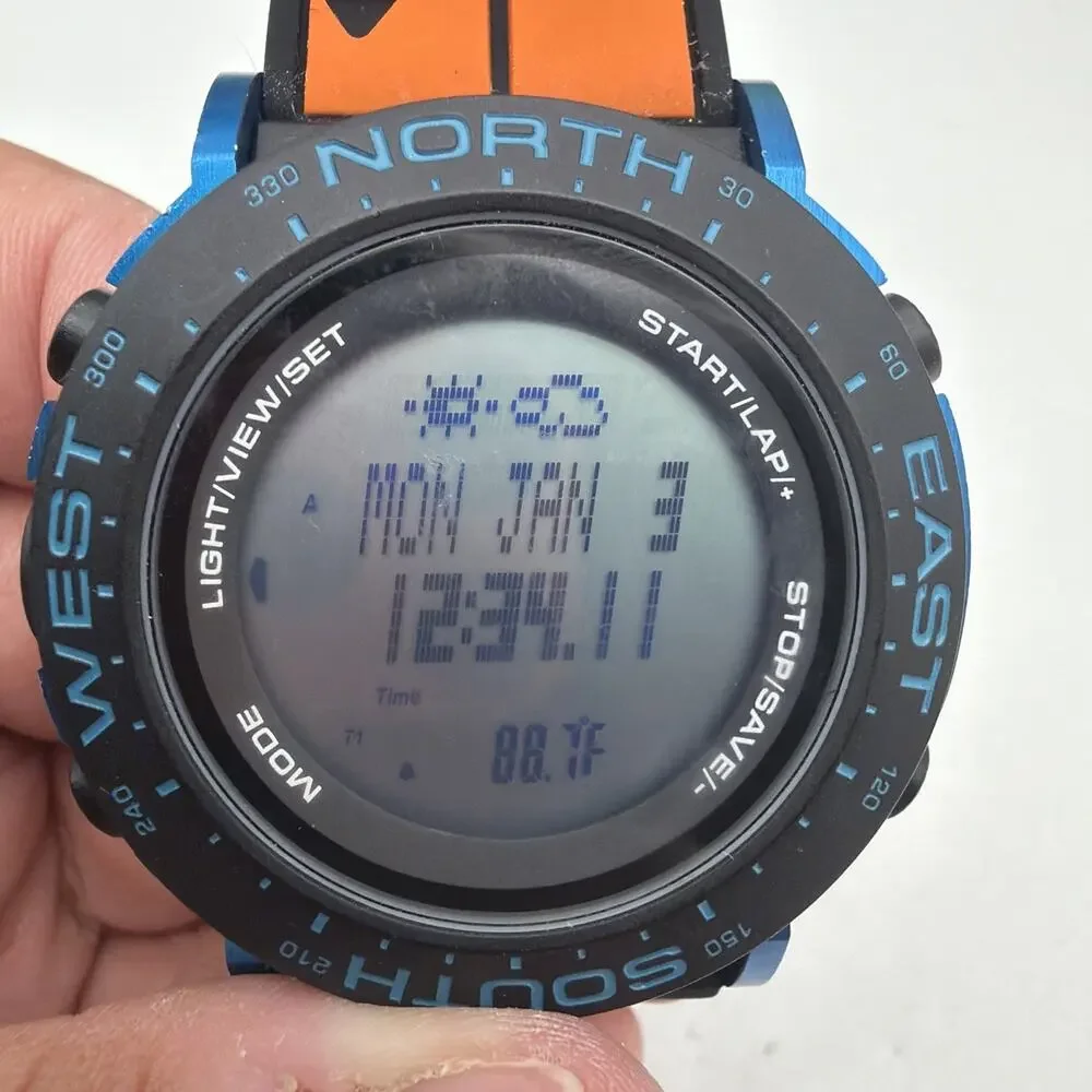 Columbia CT008 Men's Watch / Treeline Silver/ Digital /Running/ Great Condition